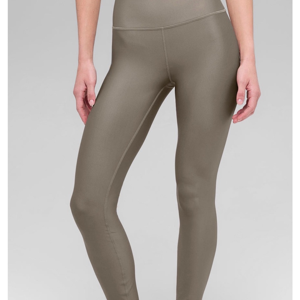 Alo yoga light cocoa 7/8 airlift Legging